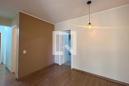 Sala de apartamento para alugar com 3 quartos, 74m² em Moema, São Paulo
