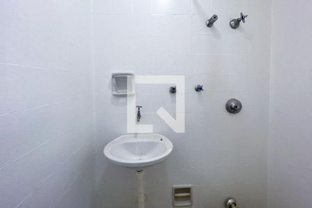 Apartamento para alugar com 74m², 3 quartos e 2 vagas Apartamento para alugar com 74m², 3 quartos e 2 vagasBanheiro de Serviço