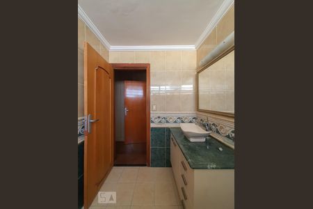 Apartamento para alugar com 160m², 3 quartos e 2 vagas Apartamento para alugar com 160m², 3 quartos e 2 vagasBanheiro da suíte
