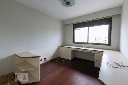 Apartamento à venda com 332m², 5 quartos e 3 vagas Apartamento à venda com 332m², 5 quartos e 3 vagasQuarto 2