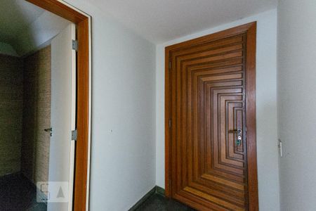 Apartamento à venda com 332m², 5 quartos e 3 vagas Apartamento à venda com 332m², 5 quartos e 3 vagasSaleta