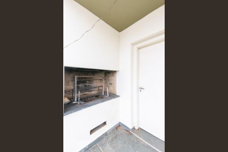 Apartamento à venda com 332m², 5 quartos e 3 vagas Apartamento à venda com 332m², 5 quartos e 3 vagasChurrasqueira