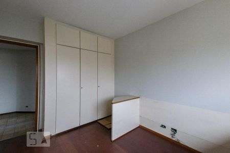Apartamento à venda com 332m², 5 quartos e 3 vagas Apartamento à venda com 332m², 5 quartos e 3 vagasQuarto 2