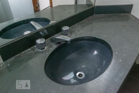 Apartamento à venda com 332m², 5 quartos e 3 vagas Apartamento à venda com 332m², 5 quartos e 3 vagasBanheiro 2 - Torneira