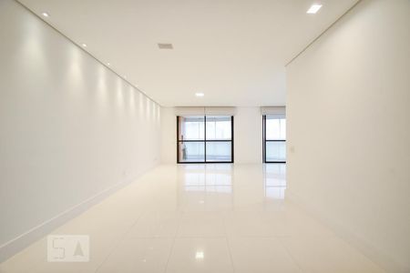 Apartamento à venda com 191m², 3 quartos e 3 vagasSala