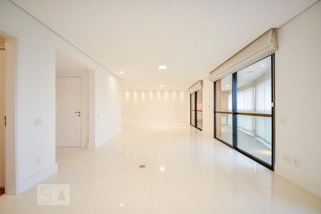 Apartamento à venda com 191m², 3 quartos e 3 vagasSala
