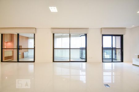 Apartamento à venda com 191m², 3 quartos e 3 vagasSala