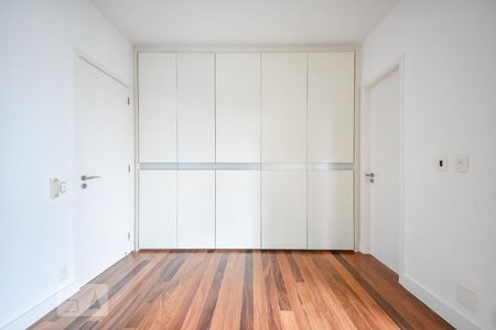 Apartamento à venda com 191m², 3 quartos e 3 vagasSuíte 2