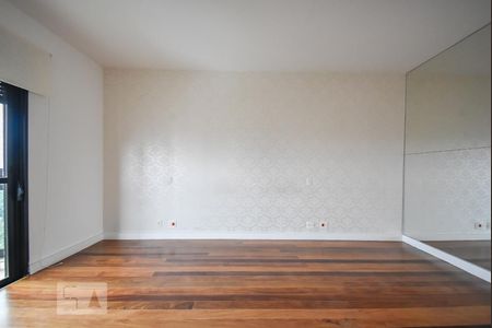 Apartamento à venda com 191m², 3 quartos e 3 vagasSuíte 1