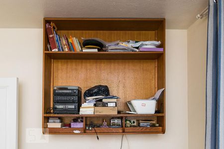 Apartamento à venda com 98m², 3 quartos e 1 vagaQuarto 3 - Estante