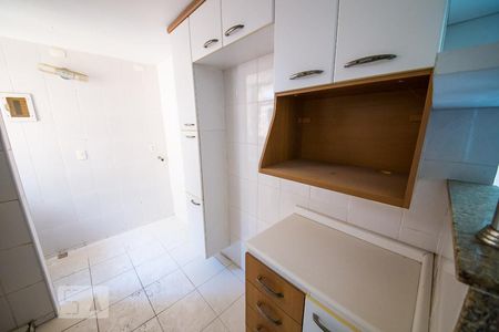 Apartamento para alugar com 65m², 2 quartos e 1 vaga Apartamento para alugar com 65m², 2 quartos e 1 vagaCozinha