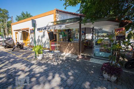 Apartamento para alugar com 65m², 2 quartos e 1 vaga Apartamento para alugar com 65m², 2 quartos e 1 vagaLanchonete