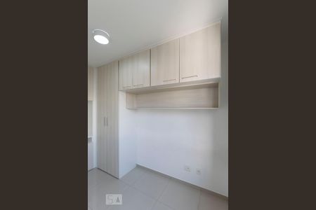 Quarto 1 (Armários) de apartamento para alugar com 3 quartos, 63m² em Cambuci, São Paulo