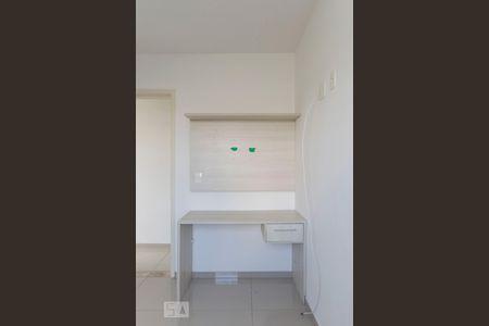 Quarto 2 (Armários) de apartamento para alugar com 3 quartos, 63m² em Cambuci, São Paulo