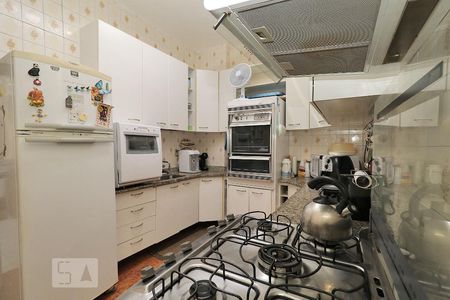 Apartamento à venda com 200m², 3 quartos e 1 vagaCozinha.