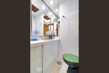 Apartamento à venda com 200m², 3 quartos e 1 vagaLavabo.