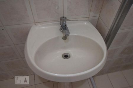 Pia de kitnet/studio para alugar com 1 quarto, 46m² em Santa Efigênia, São Paulo