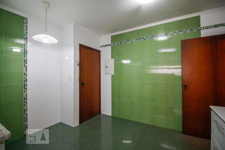 Apartamento para alugar com 140m², 3 quartos e 3 vagas Apartamento para alugar com 140m², 3 quartos e 3 vagasCozinha