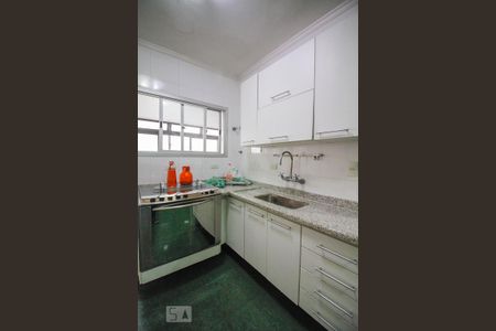 Apartamento para alugar com 140m², 3 quartos e 3 vagas Apartamento para alugar com 140m², 3 quartos e 3 vagasCozinha