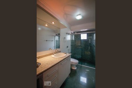 Apartamento para alugar com 140m², 3 quartos e 3 vagas Apartamento para alugar com 140m², 3 quartos e 3 vagasBanheiro