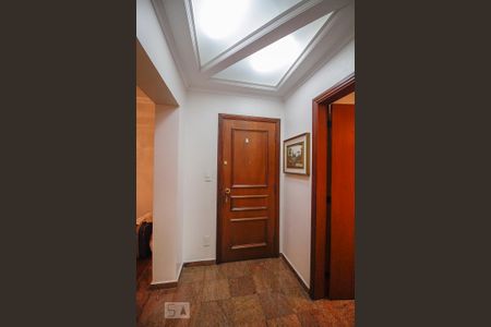 Apartamento para alugar com 140m², 3 quartos e 3 vagas Apartamento para alugar com 140m², 3 quartos e 3 vagasHall de Entrada