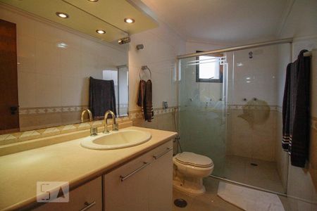 Apartamento para alugar com 140m², 3 quartos e 3 vagas Apartamento para alugar com 140m², 3 quartos e 3 vagasBanheiro da Suíte