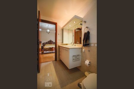 Apartamento para alugar com 140m², 3 quartos e 3 vagas Apartamento para alugar com 140m², 3 quartos e 3 vagasBanheiro da Suíte