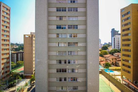 Apartamento para alugar com 235m², 4 quartos e 2 vagas Apartamento para alugar com 235m², 4 quartos e 2 vagasVista Sala de Estar