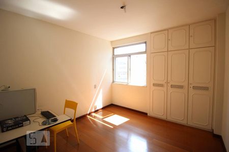 Apartamento para alugar com 235m², 4 quartos e 2 vagas Apartamento para alugar com 235m², 4 quartos e 2 vagasQuarto 3