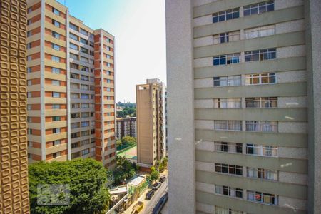 Apartamento para alugar com 235m², 4 quartos e 2 vagas Apartamento para alugar com 235m², 4 quartos e 2 vagasVista Quarto 2