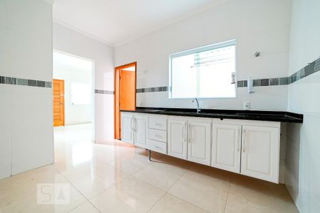 Cozinha de casa de condomínio para alugar com 2 quartos, 70m² em Vila Gustavo, São Paulo