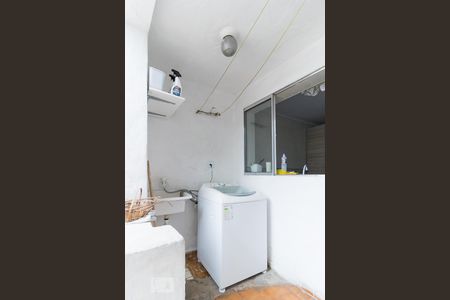 Casa à venda com 80m², 2 quartos e sem vagaÁrea de Serviço