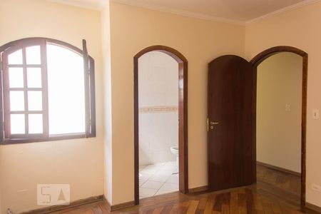 Casa à venda com 252m², 3 quartos e 6 vagasSuíte 2