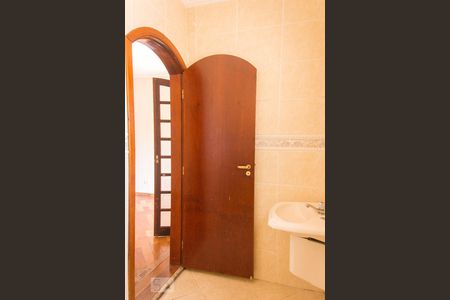 Casa à venda com 252m², 3 quartos e 6 vagasBanheiro da suíte 3