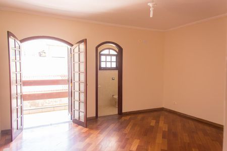 Casa à venda com 252m², 3 quartos e 6 vagasSuíte 3 