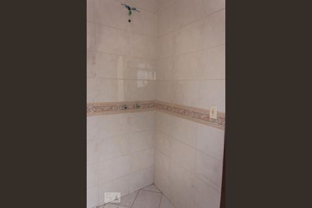 Casa à venda com 252m², 3 quartos e 6 vagasBanheiro da suíte 2