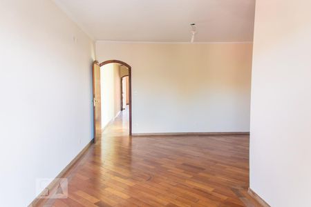 Casa à venda com 252m², 3 quartos e 6 vagasSuíte 1