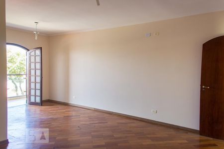 Casa à venda com 252m², 3 quartos e 6 vagasSuíte 1