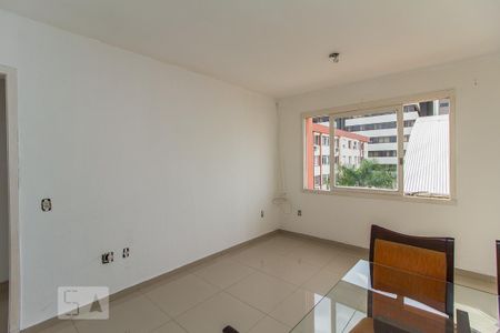 Sala de apartamento para alugar com 1 quarto, 62m² em Centro, Canoas
