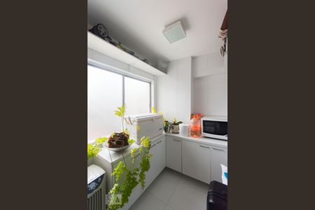 Apartamento à venda com 72m², 2 quartos e 1 vagaArea de serviço