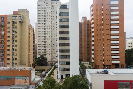 Vista de apartamento à venda com 2 quartos, 72m² em Ibirapuera, São Paulo