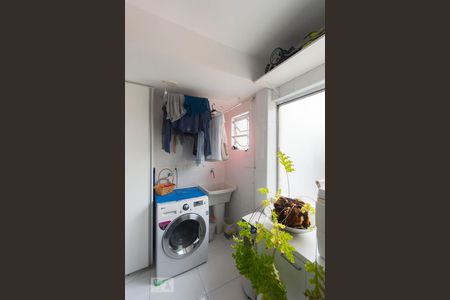 Apartamento à venda com 72m², 2 quartos e 1 vagaArea de serviço