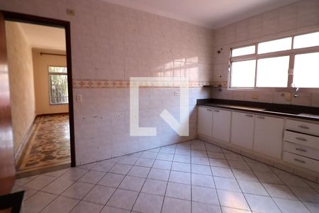 Casa à venda com 160m², 3 quartos e 2 vagas Casa à venda com 160m², 3 quartos e 2 vagasCozinha