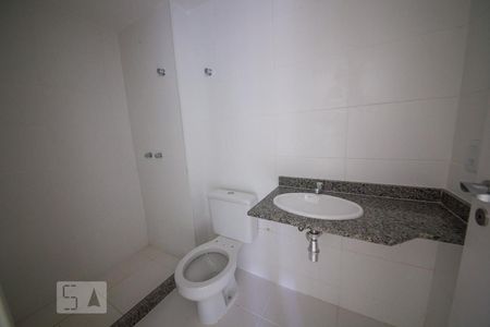 Banheiro de apartamento à venda com 2 quartos, 58m² em Badu, Niterói