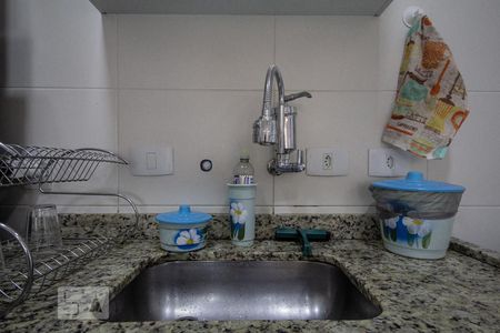 Apartamento para alugar com 75m², 2 quartos e 2 vagasCozinha