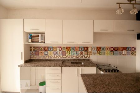 Cozinha de apartamento à venda com 1 quarto, 80m² em Petrópolis, Porto Alegre