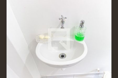 Banheiro de apartamento para alugar com 1 quarto, 32m² em Sé, São Paulo