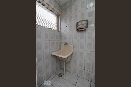 AREA DE SERVIÇO de apartamento à venda com 2 quartos, 56m² em Jardim Itu Sabará, Porto Alegre