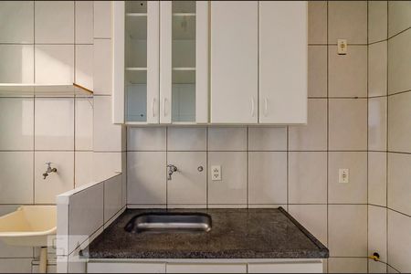 Cozinha de apartamento para alugar com 2 quartos, 48m² em Maria Virgínia, Belo Horizonte
