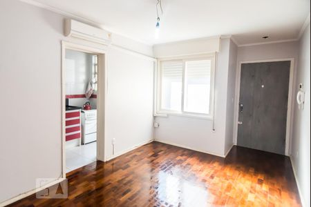 Sala de apartamento para alugar com 1 quarto, 48m² em Petrópolis, Porto Alegre